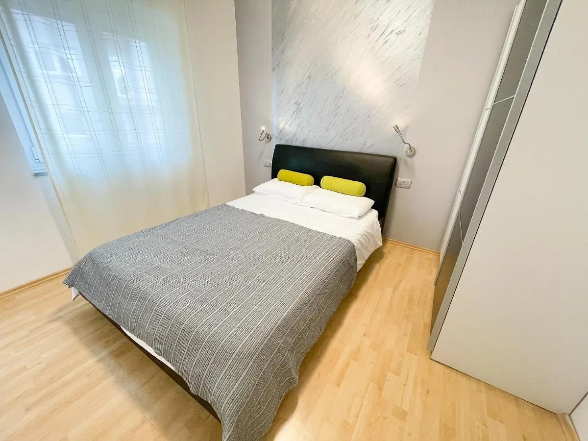 Apartman Oaza Crikvenica 0*,  Croatia